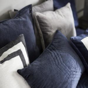 KORISTETYYNYN PÄÄLLINEN 50 X 50 FIRENZE IRON GATE - Nord Boulevard